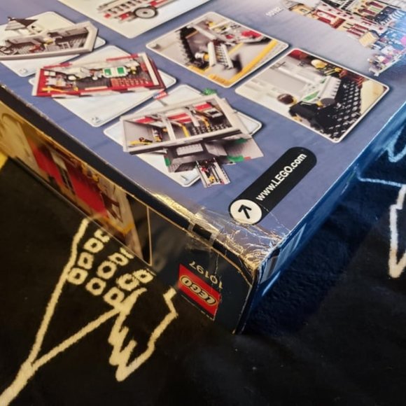 Lego 10197 Fire Brigade - Picture 5 of 7